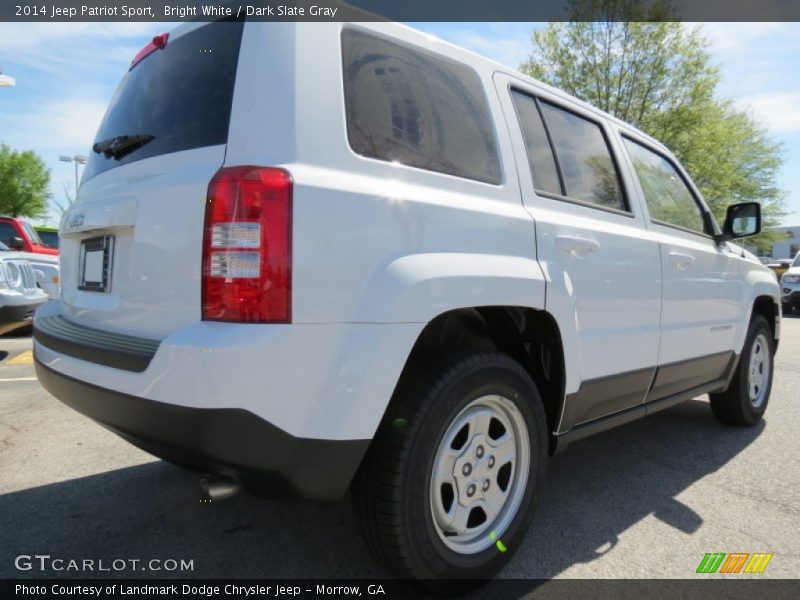 Bright White / Dark Slate Gray 2014 Jeep Patriot Sport