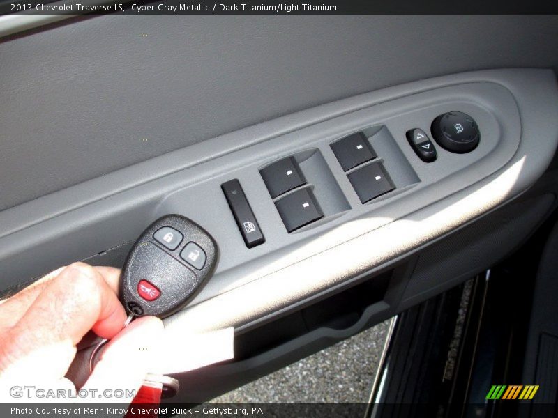 Cyber Gray Metallic / Dark Titanium/Light Titanium 2013 Chevrolet Traverse LS