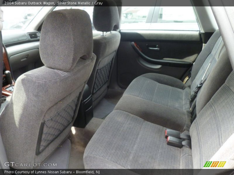 Silver Stone Metallic / Gray 2004 Subaru Outback Wagon