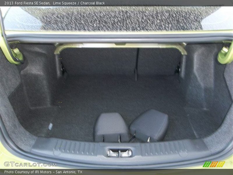Lime Squeeze / Charcoal Black 2013 Ford Fiesta SE Sedan