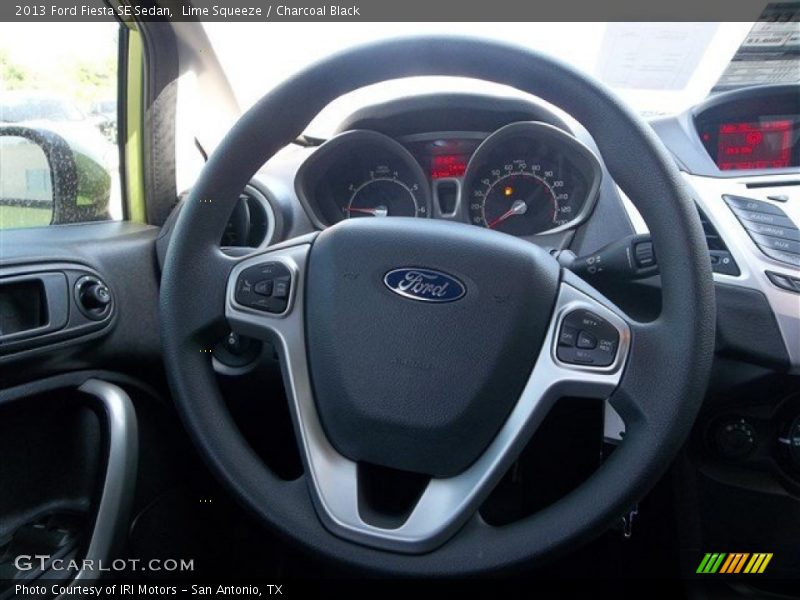 Lime Squeeze / Charcoal Black 2013 Ford Fiesta SE Sedan