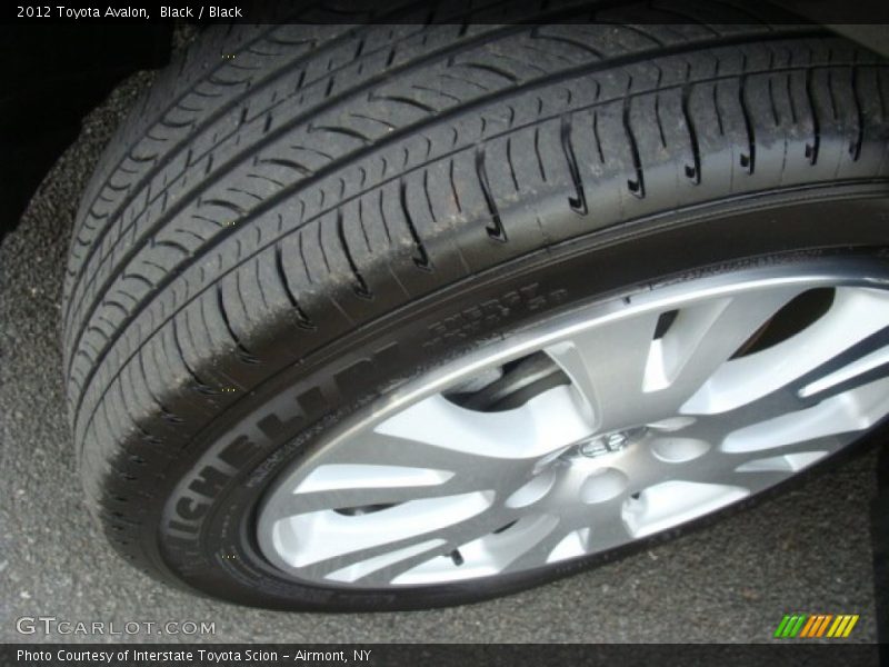 Black / Black 2012 Toyota Avalon