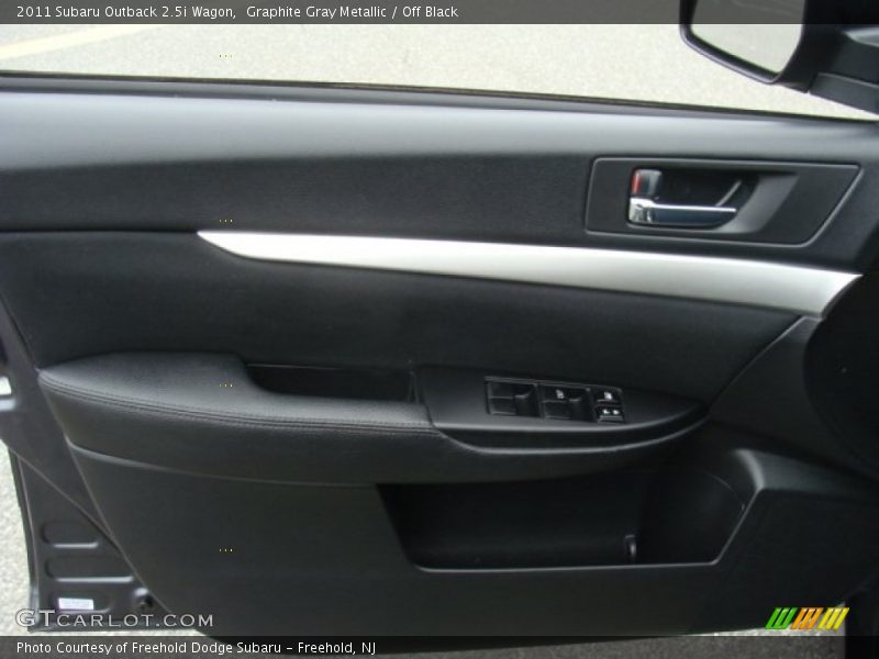 Graphite Gray Metallic / Off Black 2011 Subaru Outback 2.5i Wagon