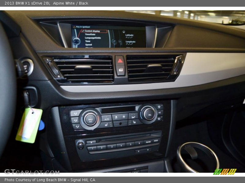Alpine White / Black 2013 BMW X1 sDrive 28i
