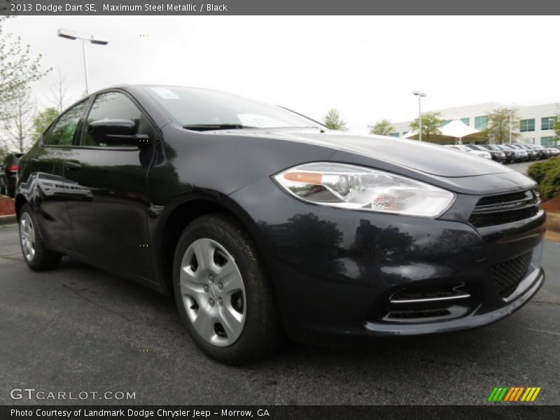 Front 3/4 View of 2013 Dart SE
