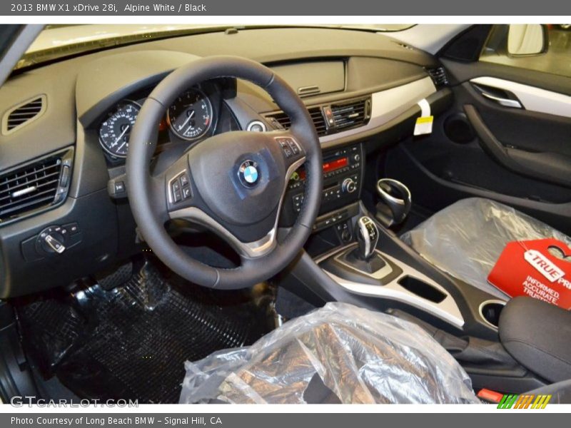 Alpine White / Black 2013 BMW X1 xDrive 28i