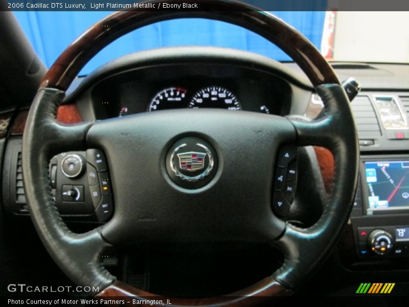 Light Platinum Metallic / Ebony Black 2006 Cadillac DTS Luxury