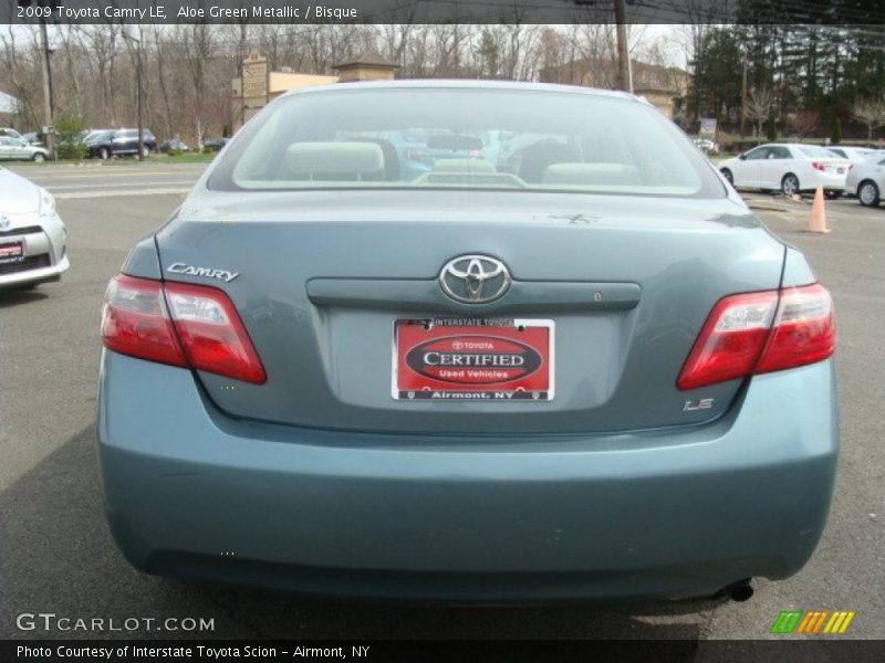 Aloe Green Metallic / Bisque 2009 Toyota Camry LE