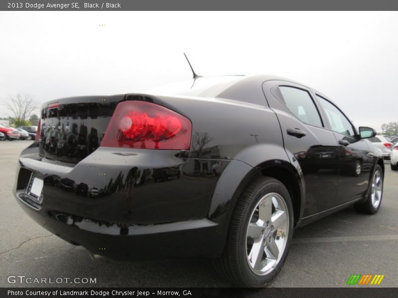 Black / Black 2013 Dodge Avenger SE