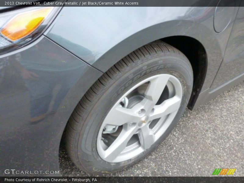 Cyber Gray Metallic / Jet Black/Ceramic White Accents 2013 Chevrolet Volt