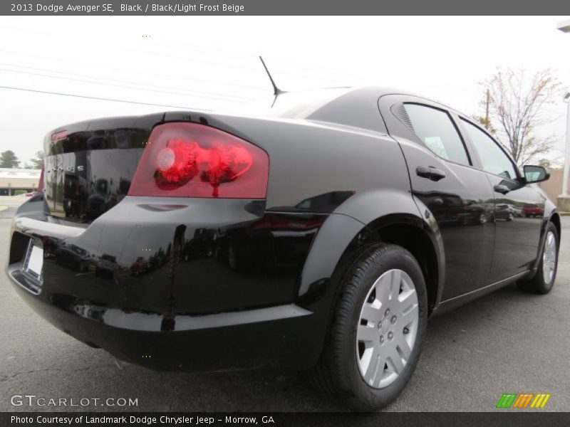 Black / Black/Light Frost Beige 2013 Dodge Avenger SE