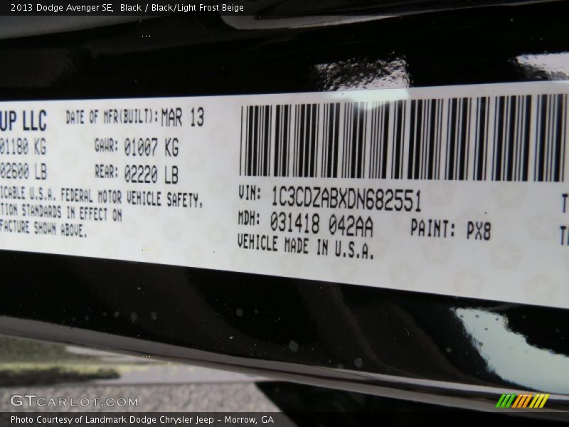 Black / Black/Light Frost Beige 2013 Dodge Avenger SE