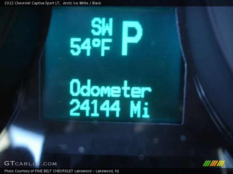 Arctic Ice White / Black 2012 Chevrolet Captiva Sport LT