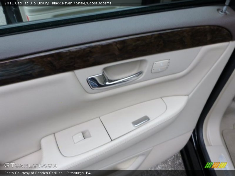 Black Raven / Shale/Cocoa Accents 2011 Cadillac DTS Luxury