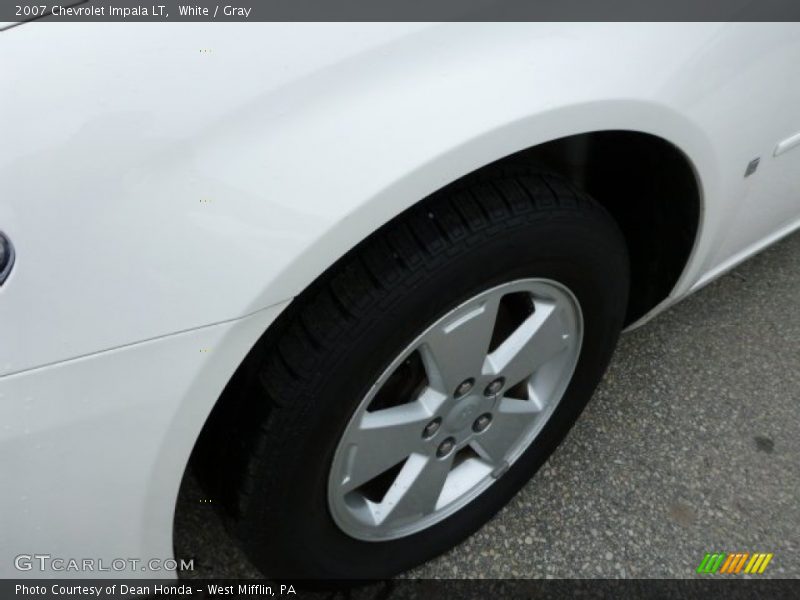 White / Gray 2007 Chevrolet Impala LT