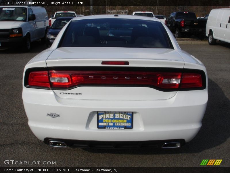 Bright White / Black 2012 Dodge Charger SXT