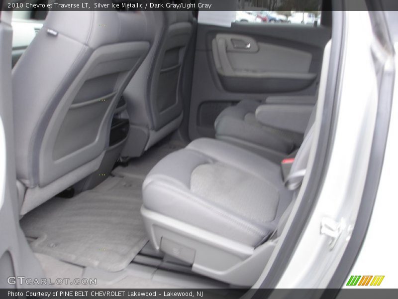 Silver Ice Metallic / Dark Gray/Light Gray 2010 Chevrolet Traverse LT