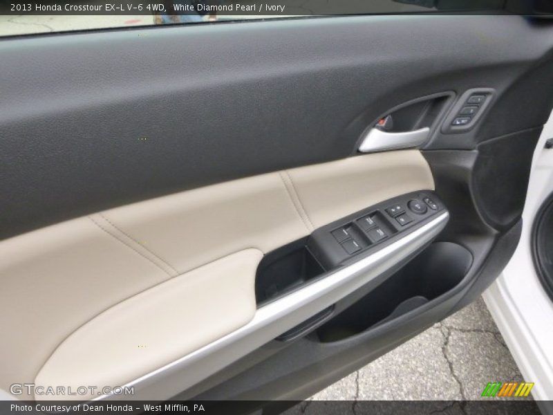Door Panel of 2013 Crosstour EX-L V-6 4WD