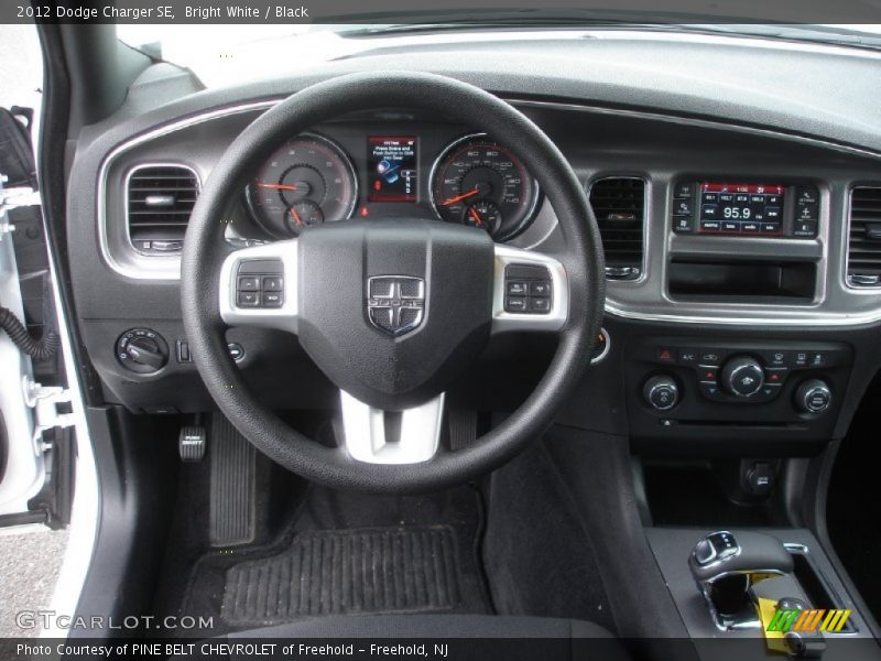 Bright White / Black 2012 Dodge Charger SE