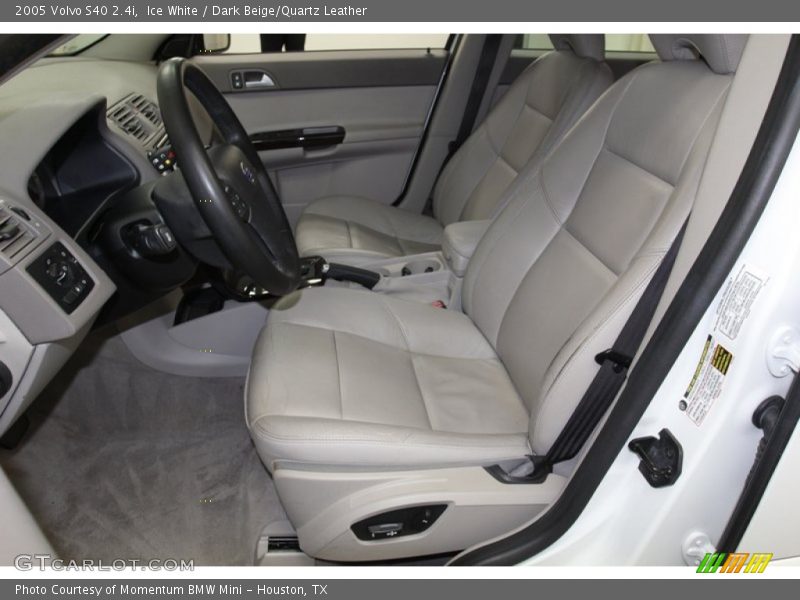 Ice White / Dark Beige/Quartz Leather 2005 Volvo S40 2.4i
