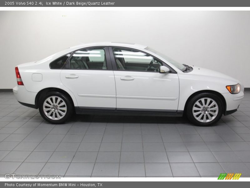 Ice White / Dark Beige/Quartz Leather 2005 Volvo S40 2.4i