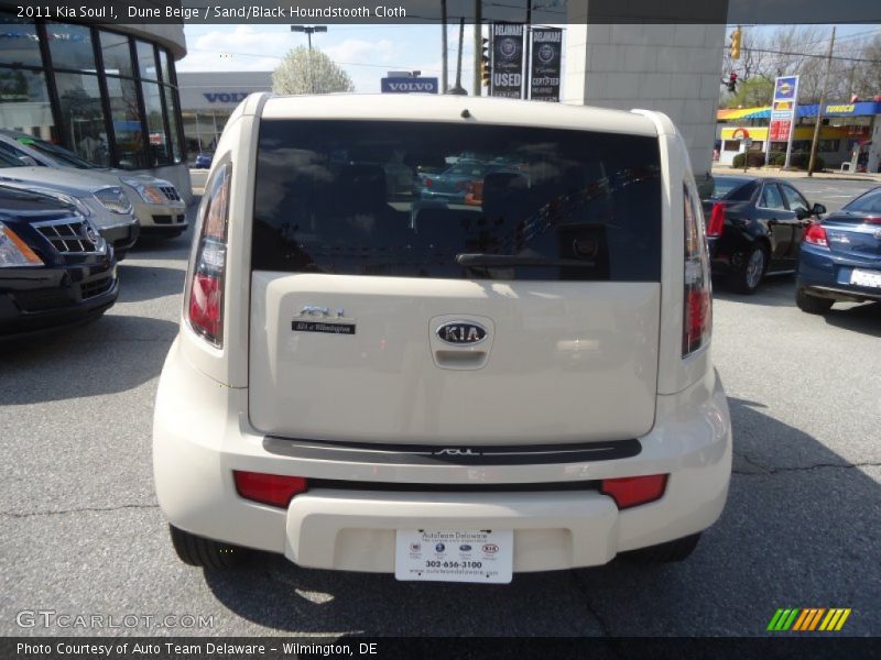Dune Beige / Sand/Black Houndstooth Cloth 2011 Kia Soul !
