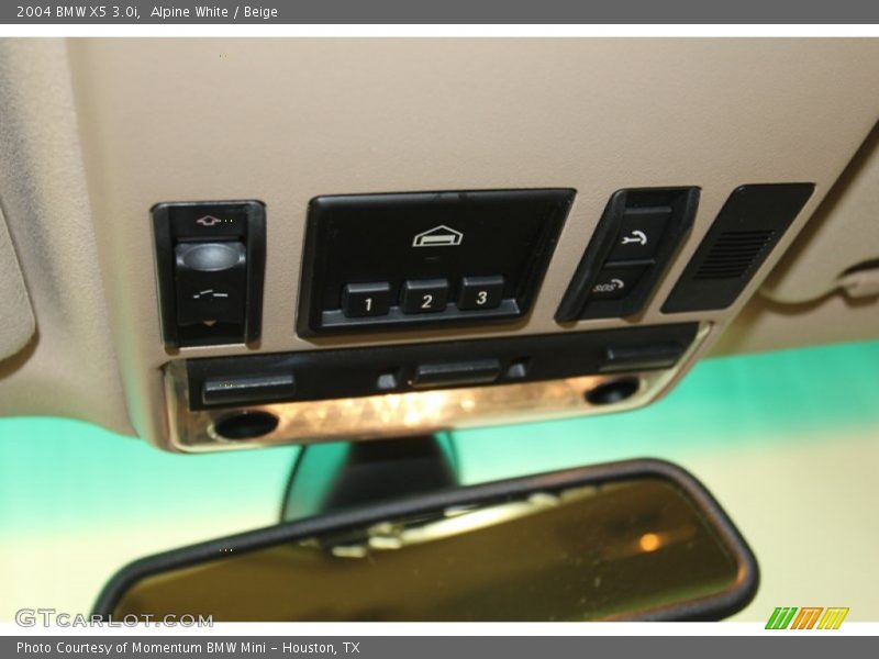 Alpine White / Beige 2004 BMW X5 3.0i