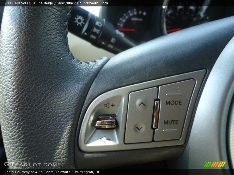 Dune Beige / Sand/Black Houndstooth Cloth 2011 Kia Soul !