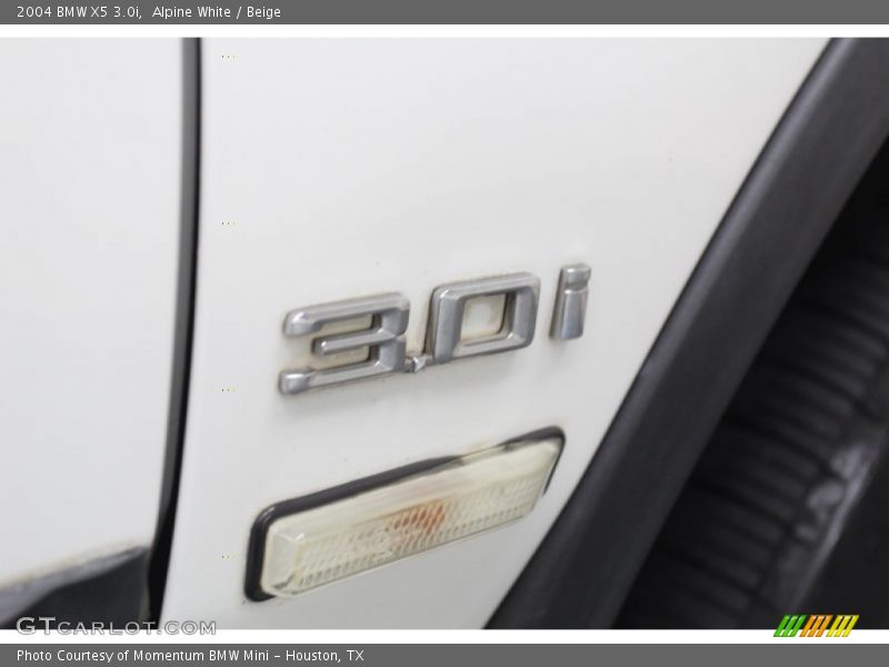 Alpine White / Beige 2004 BMW X5 3.0i