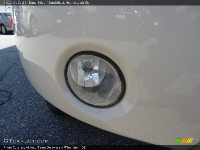 Dune Beige / Sand/Black Houndstooth Cloth 2011 Kia Soul !