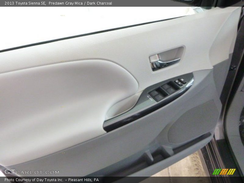 Predawn Gray Mica / Dark Charcoal 2013 Toyota Sienna SE