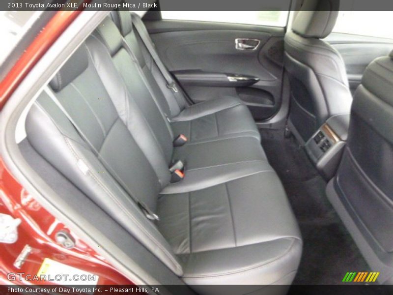 Moulin Rouge Mica / Black 2013 Toyota Avalon XLE