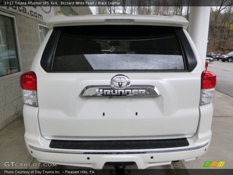 Blizzard White Pearl / Black Leather 2013 Toyota 4Runner SR5 4x4