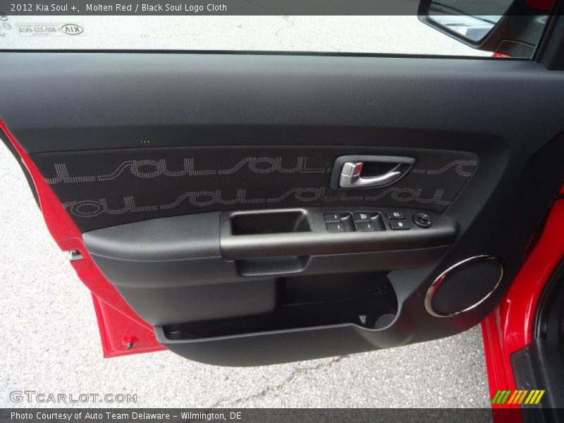 Molten Red / Black Soul Logo Cloth 2012 Kia Soul +