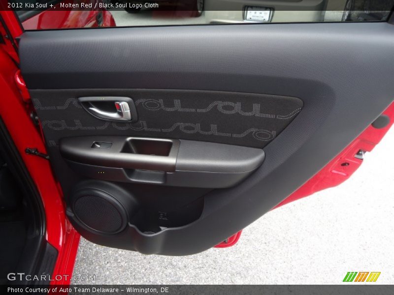 Molten Red / Black Soul Logo Cloth 2012 Kia Soul +