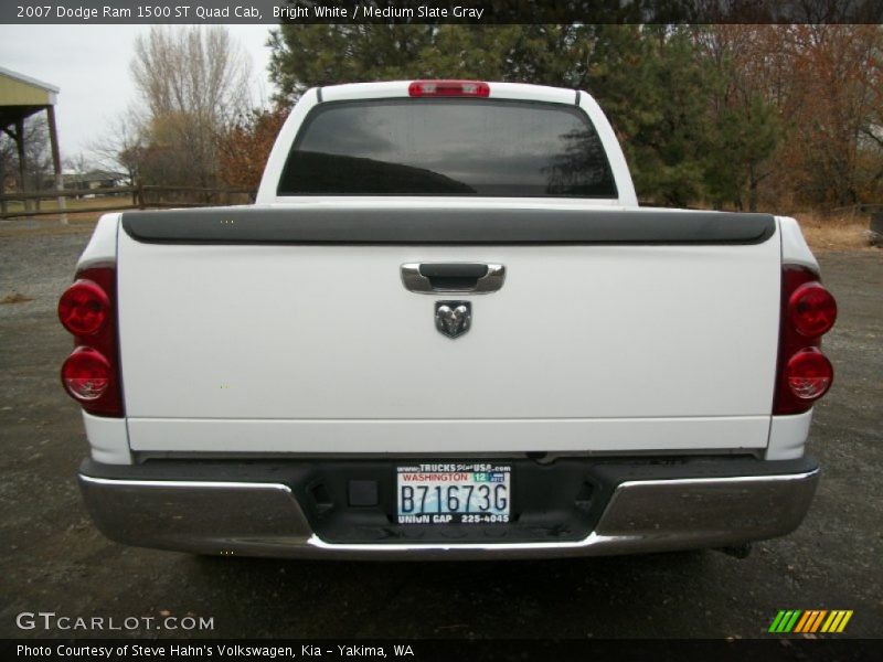 Bright White / Medium Slate Gray 2007 Dodge Ram 1500 ST Quad Cab