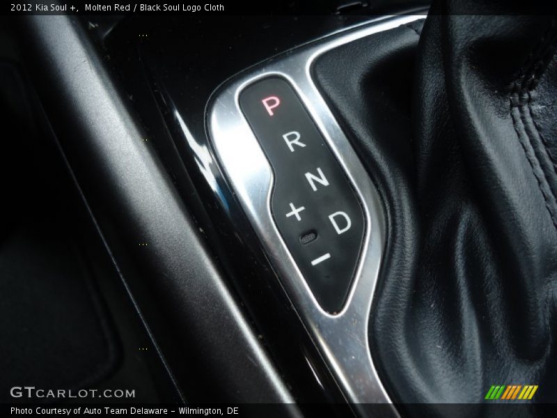 Molten Red / Black Soul Logo Cloth 2012 Kia Soul +