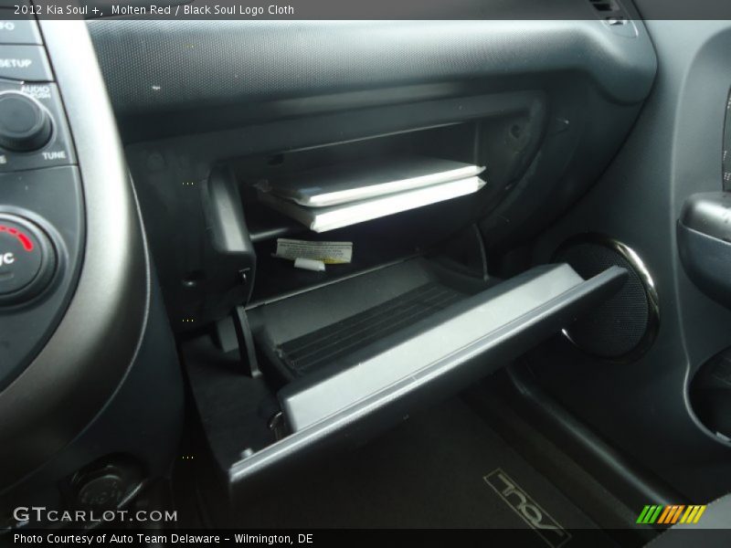 Molten Red / Black Soul Logo Cloth 2012 Kia Soul +