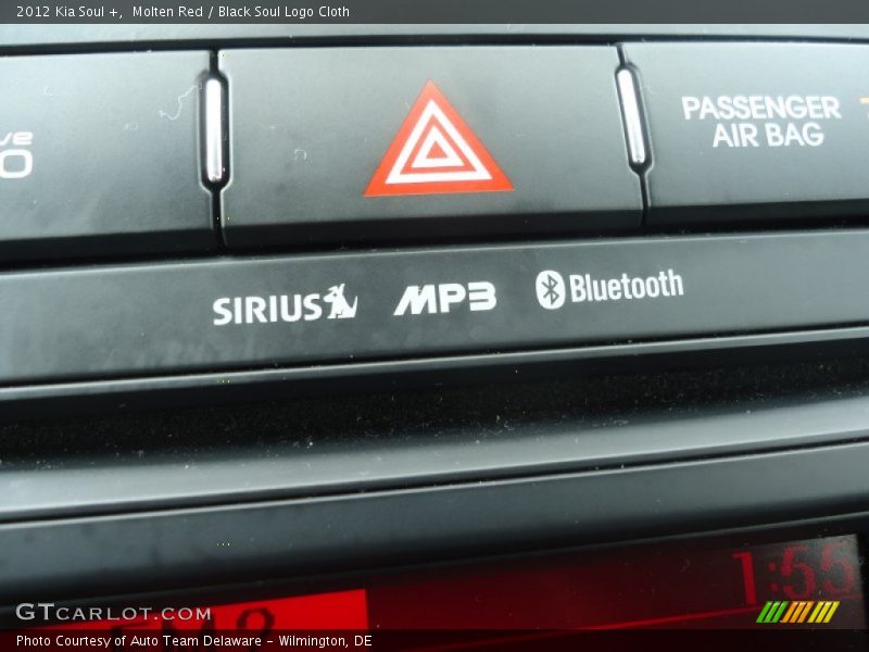 Molten Red / Black Soul Logo Cloth 2012 Kia Soul +