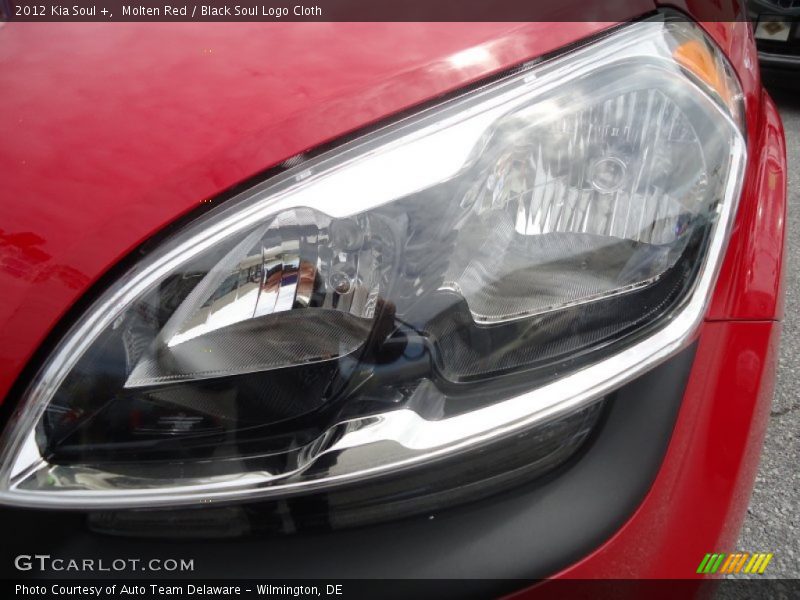 Molten Red / Black Soul Logo Cloth 2012 Kia Soul +
