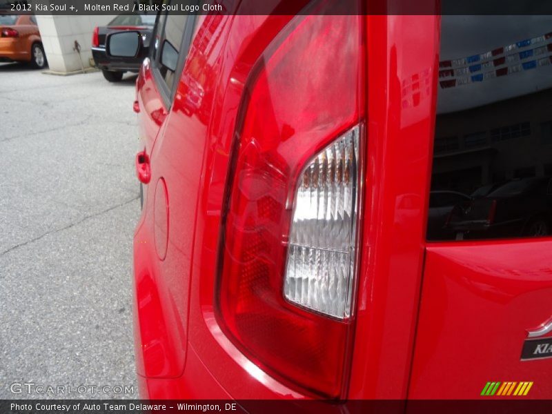 Molten Red / Black Soul Logo Cloth 2012 Kia Soul +