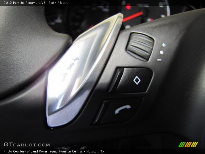 Controls of 2012 Panamera V6