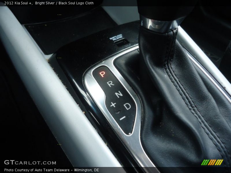 Bright Silver / Black Soul Logo Cloth 2012 Kia Soul +