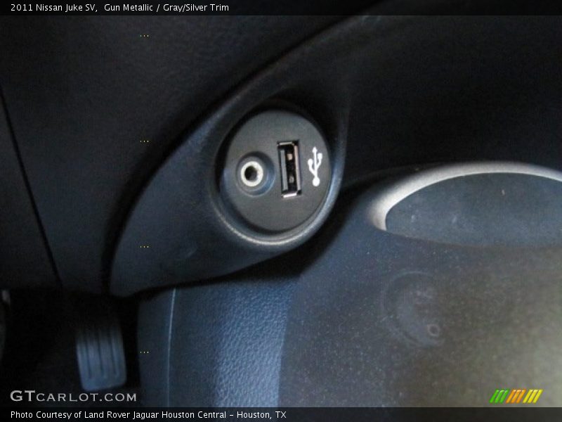 Gun Metallic / Gray/Silver Trim 2011 Nissan Juke SV