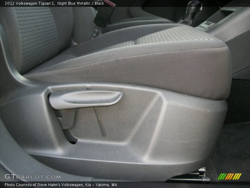 Night Blue Metallic / Black 2012 Volkswagen Tiguan S