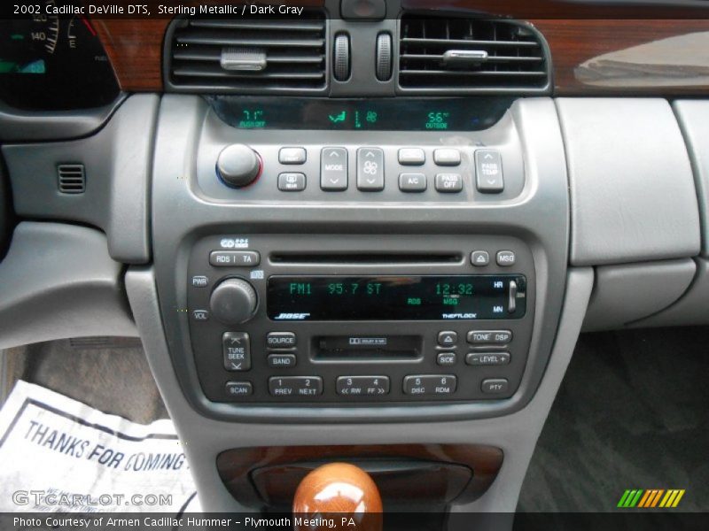 Sterling Metallic / Dark Gray 2002 Cadillac DeVille DTS