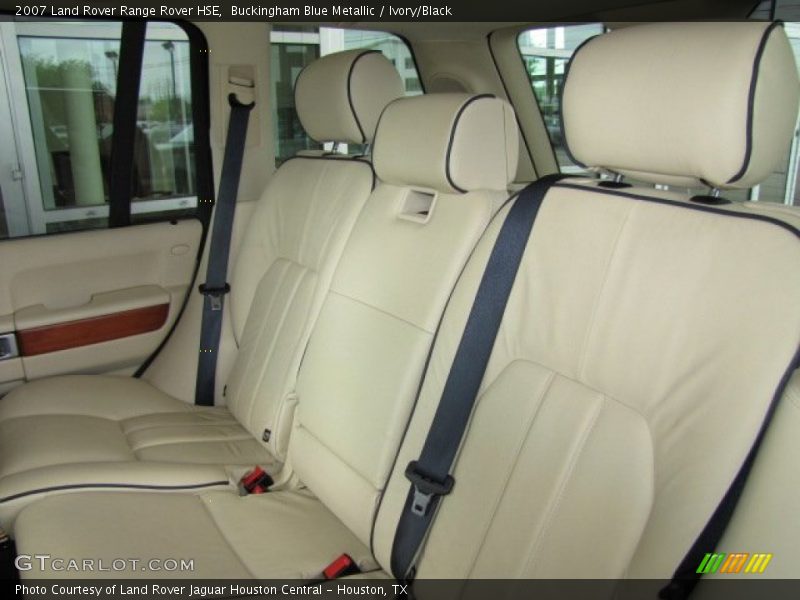 Rear Seat of 2007 Range Rover HSE