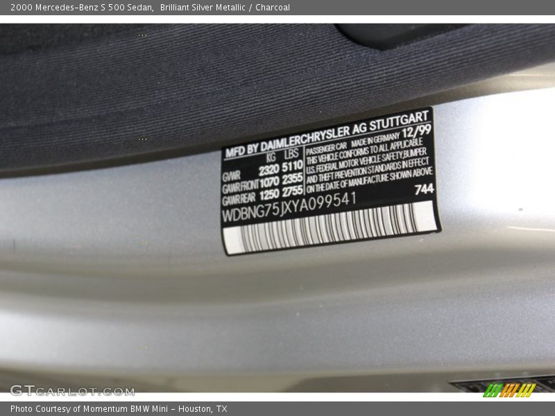Brilliant Silver Metallic / Charcoal 2000 Mercedes-Benz S 500 Sedan