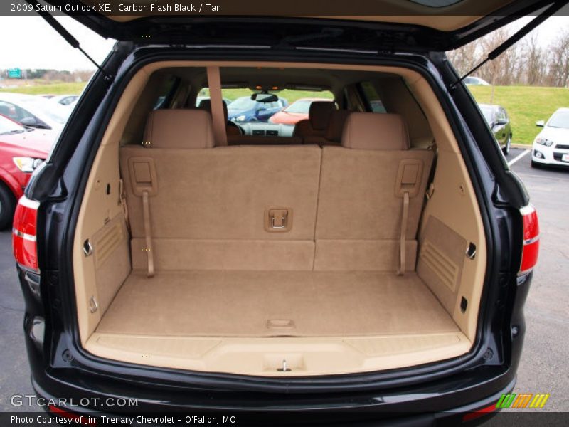 Carbon Flash Black / Tan 2009 Saturn Outlook XE