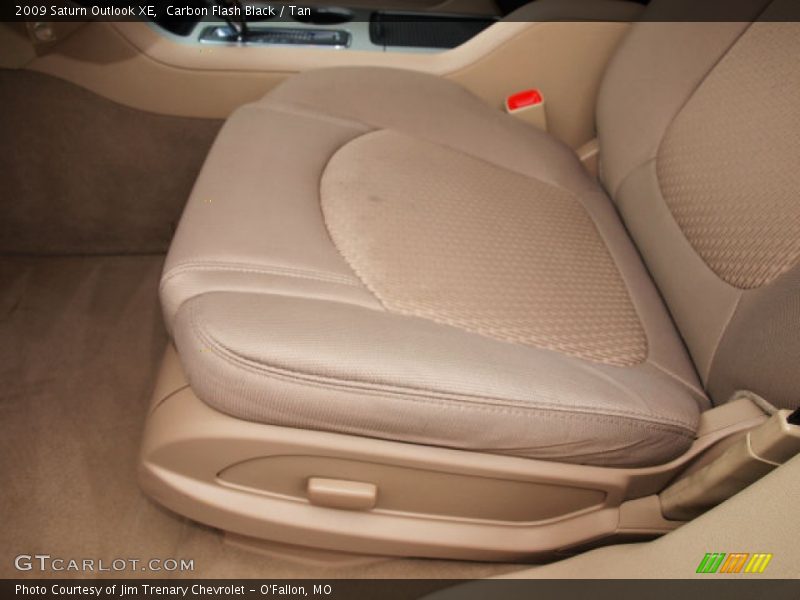Carbon Flash Black / Tan 2009 Saturn Outlook XE